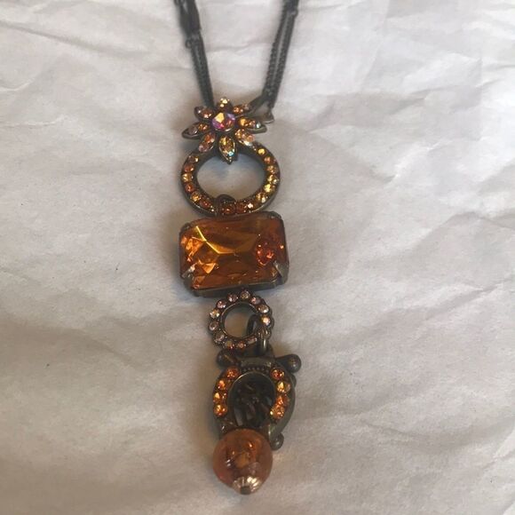 Mariana Crystal Drop Pendant Necklace!! - Picture 5 of 10